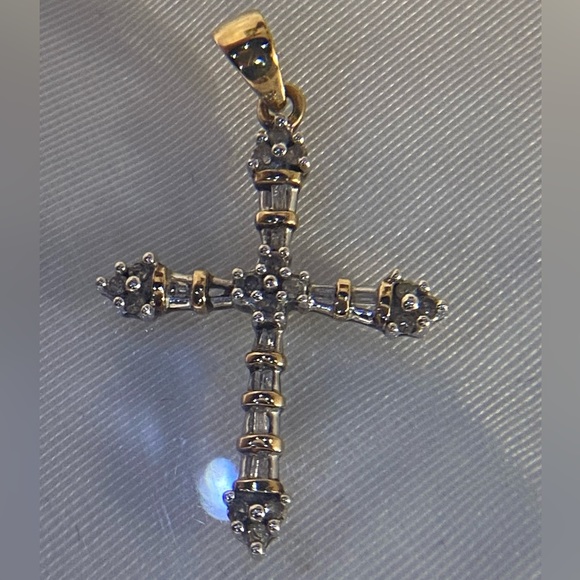 10K YELLOW AND WHITE GOLD diamond cross pendant REAL GOLD ✝️ - Picture 7 of 16